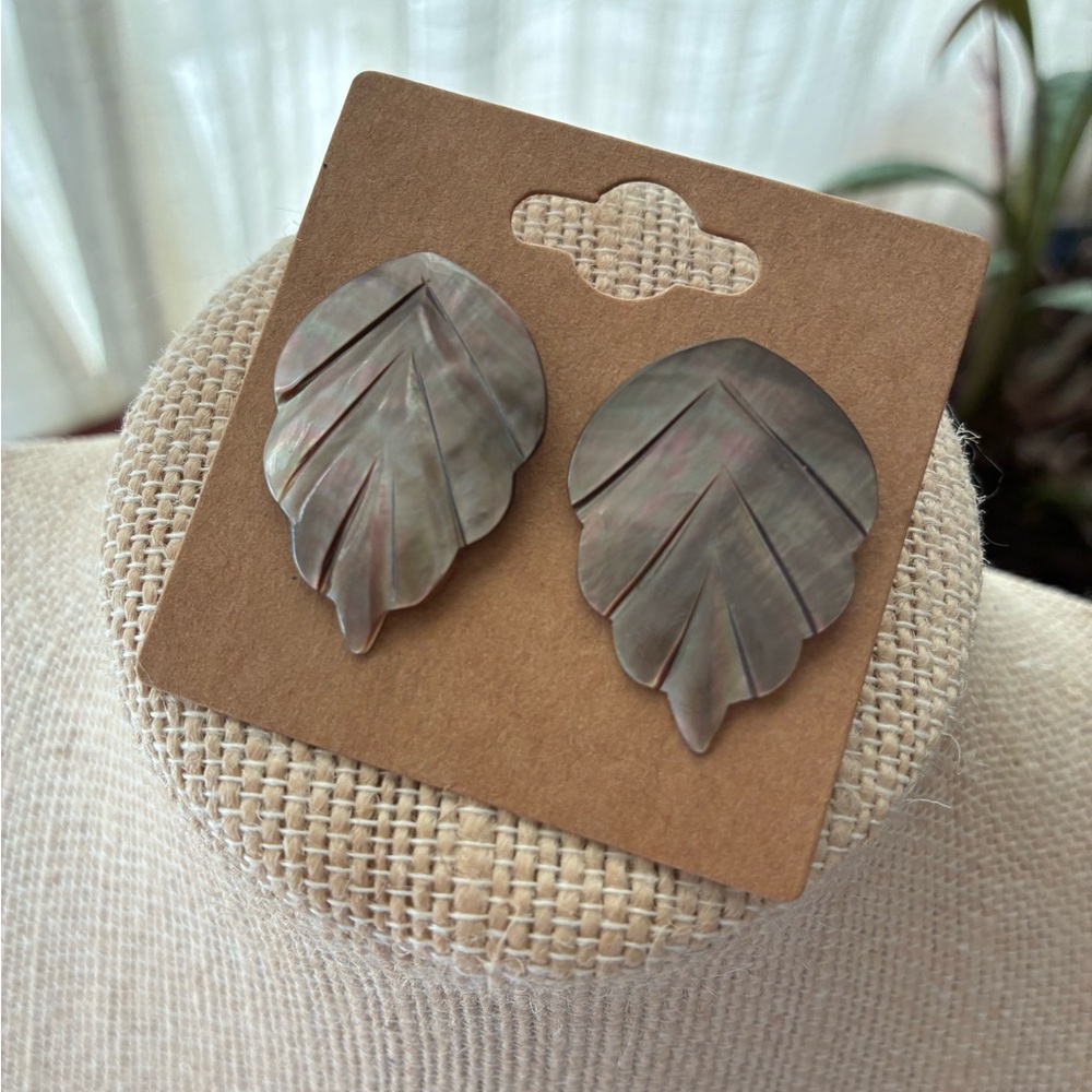 BOGO Iridescent Gray Leaf Shell Stud Earrings